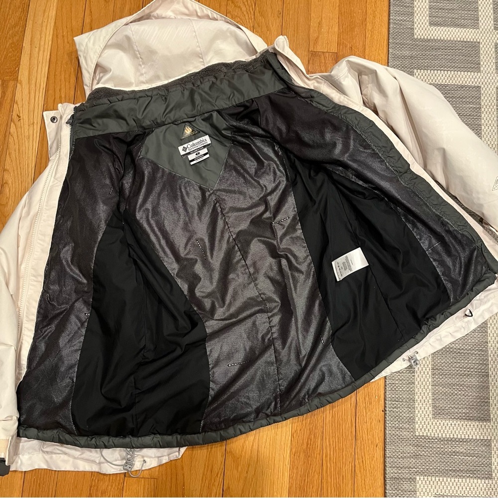 Columbia Women’s Whirlibird Interchange Winter Jacket Cream/Olive Size Small - Picture 9 of 11